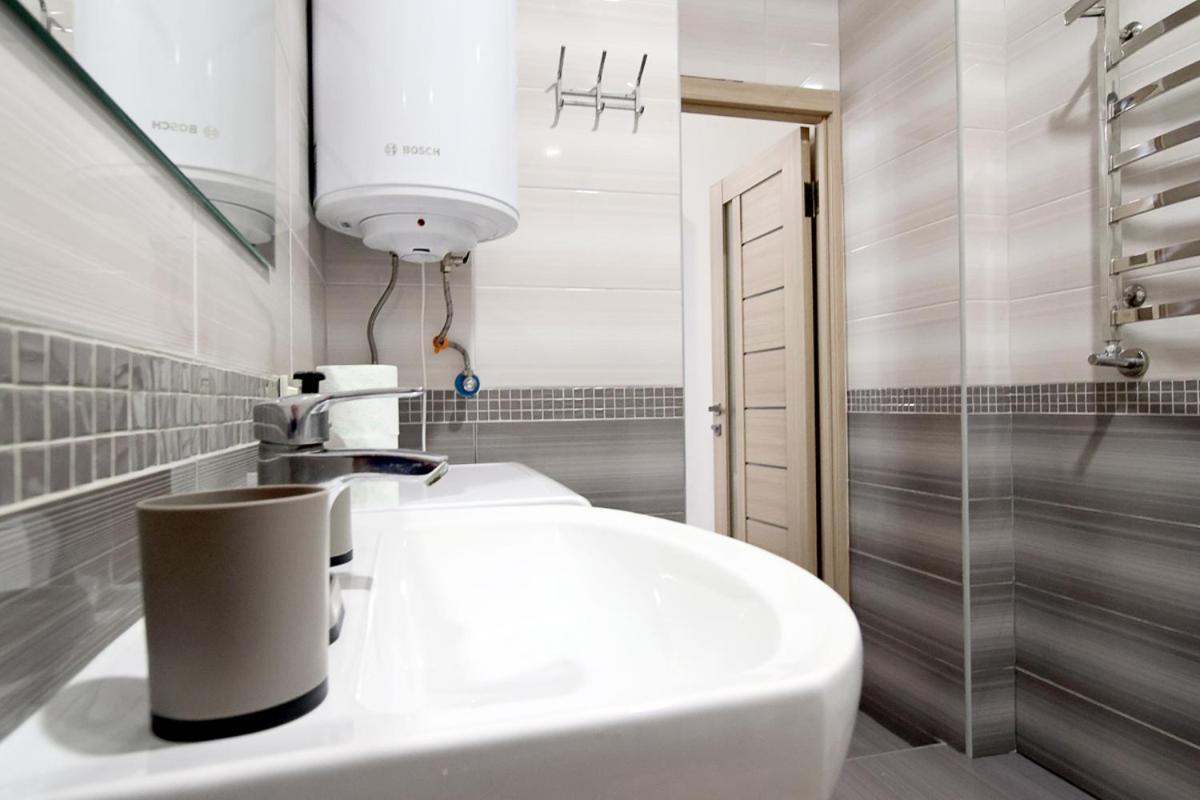 Buk Apartments On Doroshenka 25 Lviv Ngoại thất bức ảnh