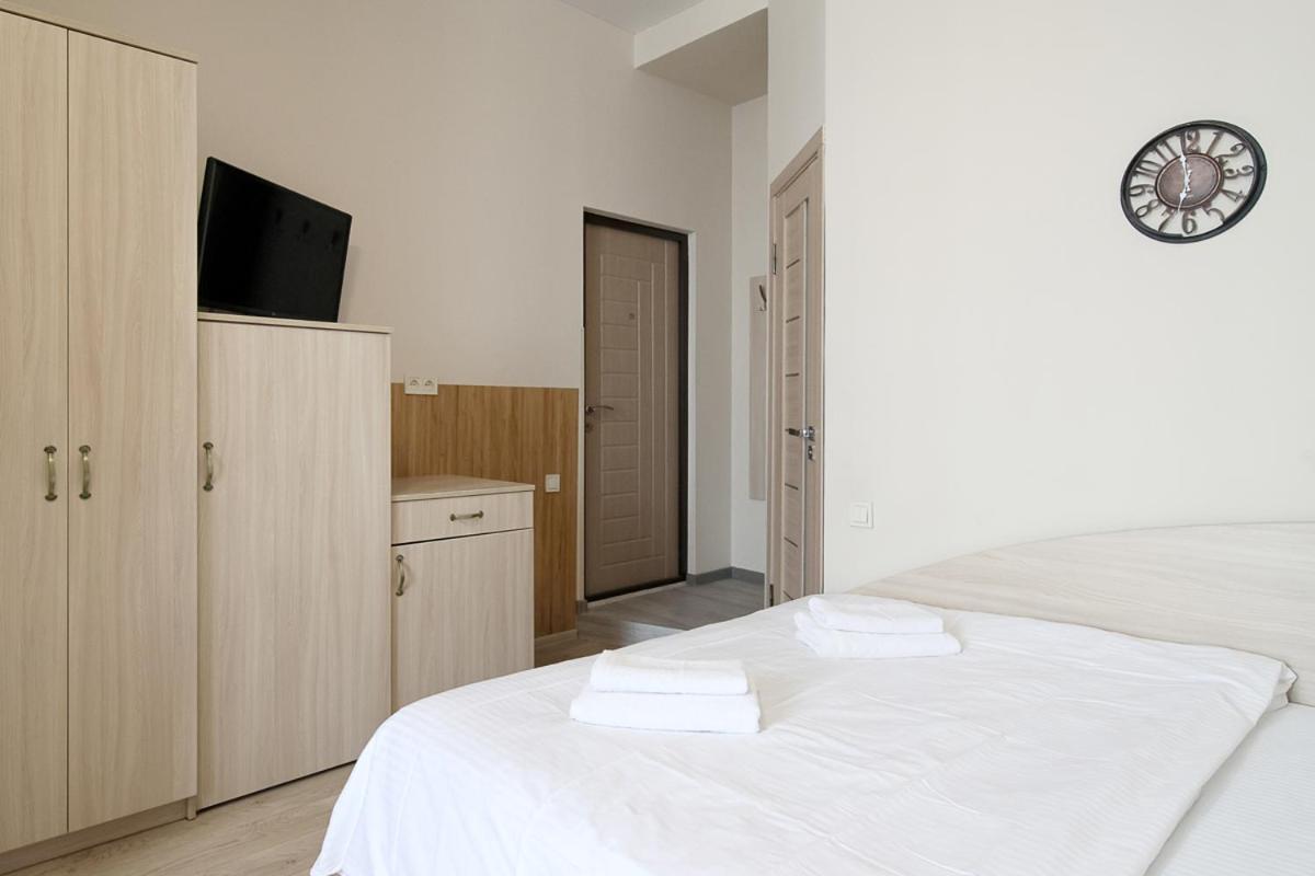 Buk Apartments On Doroshenka 25 Lviv Ngoại thất bức ảnh