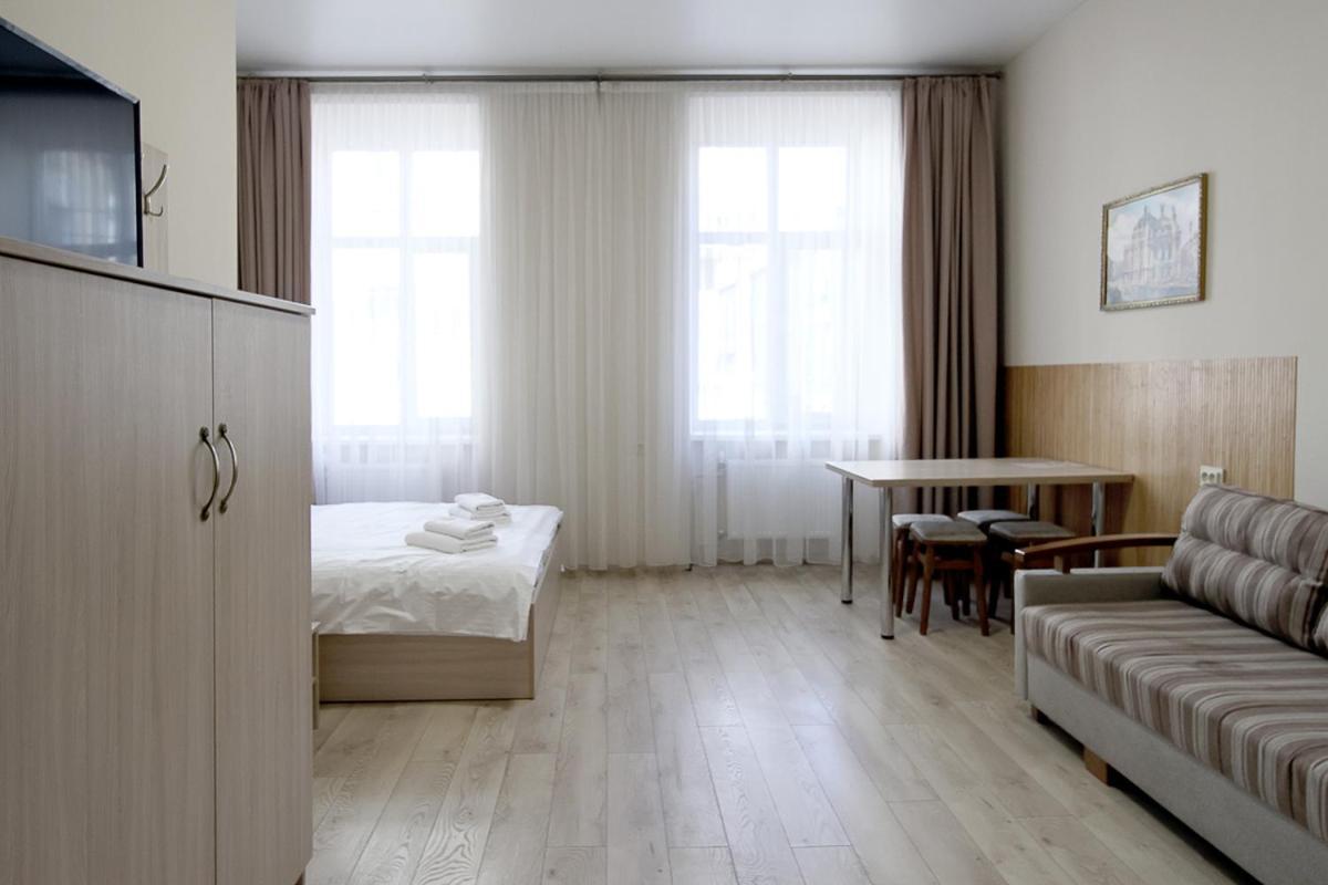 Buk Apartments On Doroshenka 25 Lviv Ngoại thất bức ảnh