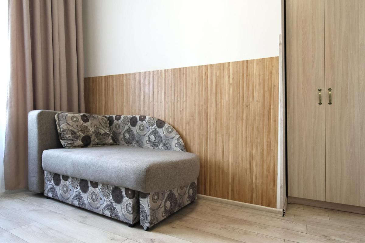 Buk Apartments On Doroshenka 25 Lviv Ngoại thất bức ảnh