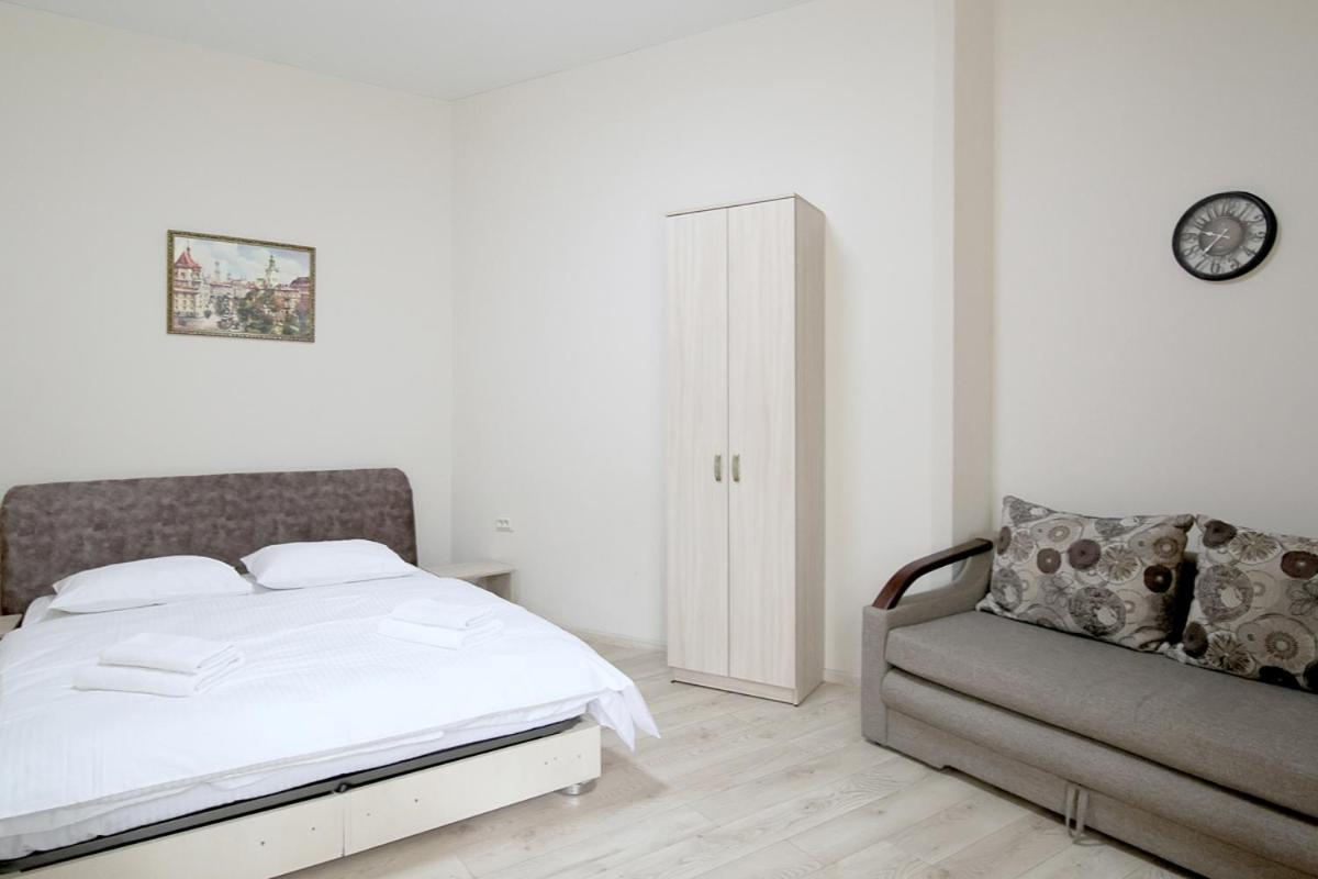 Buk Apartments On Doroshenka 25 Lviv Ngoại thất bức ảnh