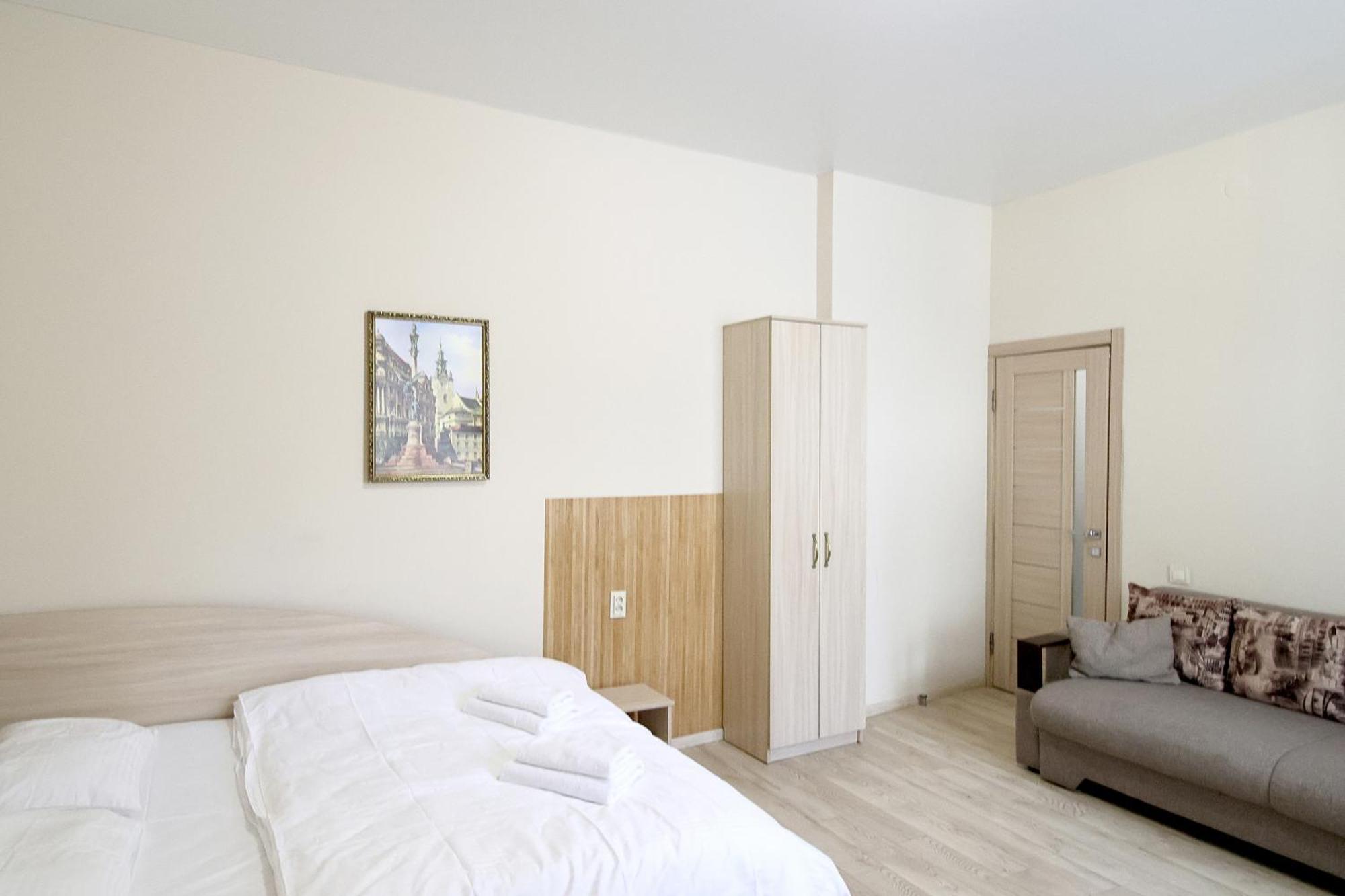 Buk Apartments On Doroshenka 25 Lviv Ngoại thất bức ảnh