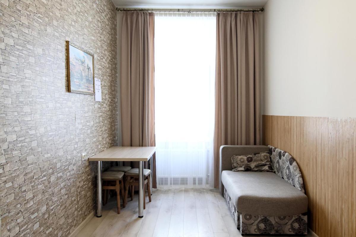 Buk Apartments On Doroshenka 25 Lviv Ngoại thất bức ảnh